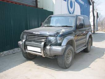 1993 Mitsubishi Pajero Photos