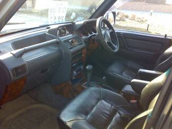 1993 Mitsubishi Pajero Pictures