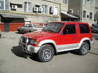 1993 Mitsubishi Pajero Pics