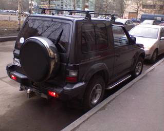 1993 Mitsubishi Pajero Photos