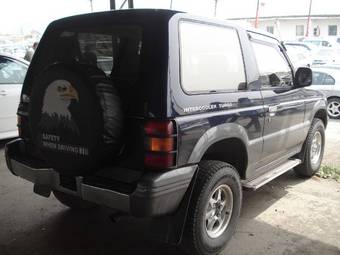 1993 Mitsubishi Pajero Pictures