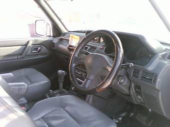 1993 Mitsubishi Pajero Photos
