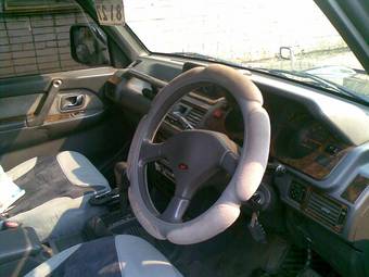 1993 Mitsubishi Pajero Photos