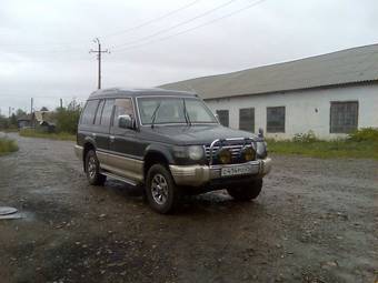 1993 Mitsubishi Pajero Photos