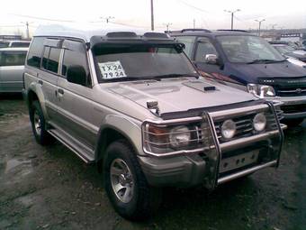 1993 Mitsubishi Pajero Pictures