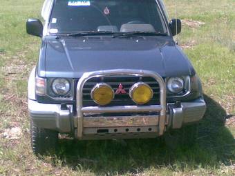 1993 Mitsubishi Pajero Pictures