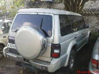 1993 Mitsubishi Pajero Pictures