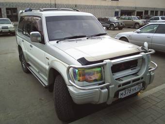 1993 Mitsubishi Pajero Pics