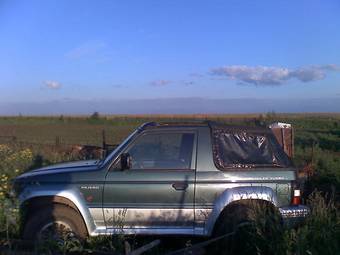 1993 Mitsubishi Pajero Photos