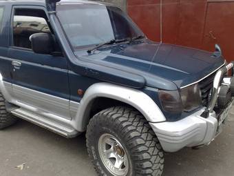 1993 Mitsubishi Pajero Photos