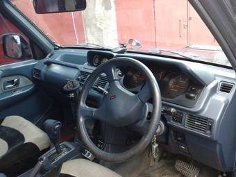 1993 Mitsubishi Pajero Pics
