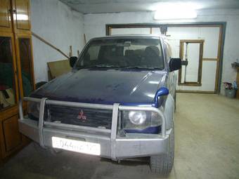 1993 Mitsubishi Pajero Photos