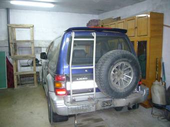 1993 Mitsubishi Pajero Pictures