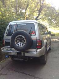 1993 Mitsubishi Pajero Photos