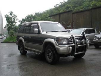 1993 Mitsubishi Pajero Pictures