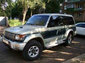 1993 Mitsubishi Pajero Photos