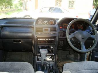 1993 Mitsubishi Pajero Photos