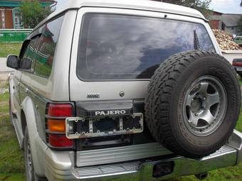 1993 Mitsubishi Pajero Photos