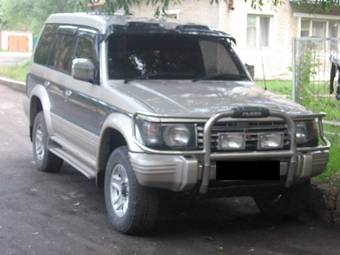 1993 Mitsubishi Pajero Photos