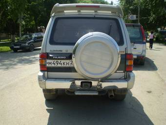 1993 Mitsubishi Pajero Pictures