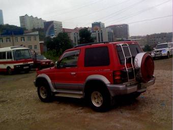 1993 Mitsubishi Pajero Pictures