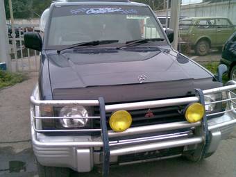 1993 Mitsubishi Pajero Photos
