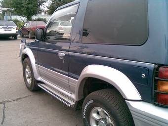 1993 Mitsubishi Pajero Images