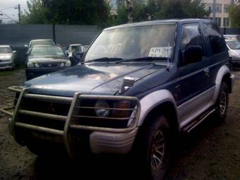1993 Mitsubishi Pajero Photos