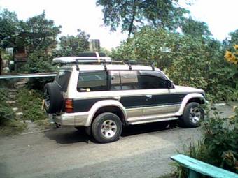 1993 Mitsubishi Pajero Photos