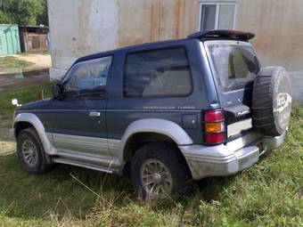 1993 Mitsubishi Pajero Photos