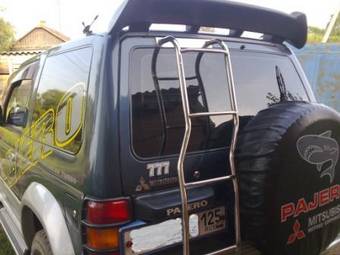 1993 Mitsubishi Pajero Photos