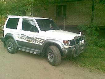 1993 Mitsubishi Pajero Wallpapers