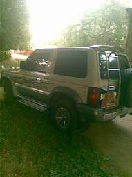 1993 Mitsubishi Pajero Images