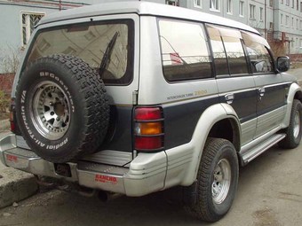 1994 Mitsubishi Pajero Photos