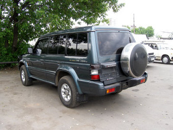 1994 Mitsubishi Pajero Photos