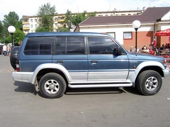 1994 Mitsubishi Pajero Pictures