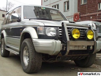 1994 Mitsubishi Pajero Photos