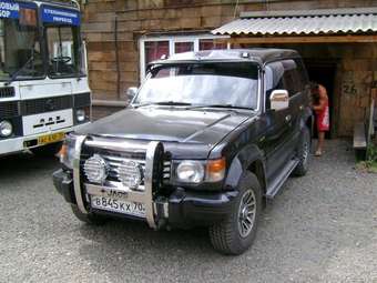 1994 Mitsubishi Pajero Pictures