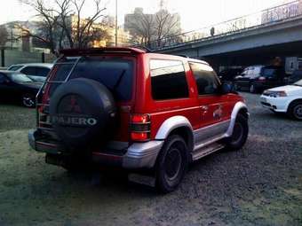 1994 Mitsubishi Pajero Photos