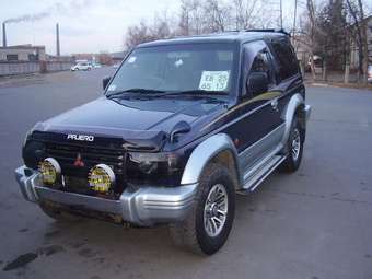 1994 Mitsubishi Pajero Photos