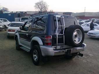 1994 Mitsubishi Pajero Pictures