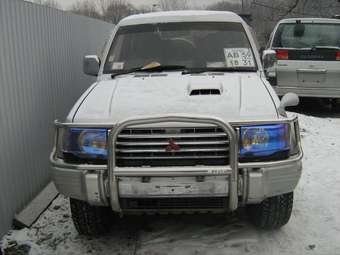 1994 Mitsubishi Pajero Photos