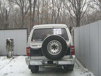 1994 Mitsubishi Pajero Pictures