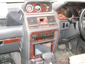 1994 Mitsubishi Pajero Pictures