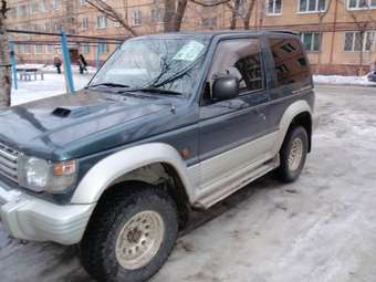 1994 Mitsubishi Pajero Photos