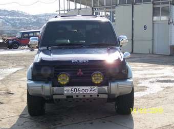 1994 Mitsubishi Pajero Photos