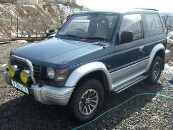 1994 Mitsubishi Pajero Pictures