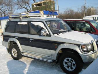 1994 Mitsubishi Pajero Photos