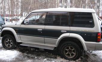 1994 Mitsubishi Pajero Images
