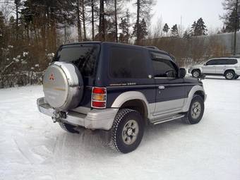 1994 Mitsubishi Pajero Photos